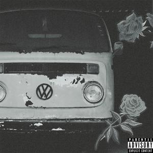 桌子下 漫画下拉式
